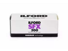 Ilford SFX 200 120 fekete-fehér negatív film