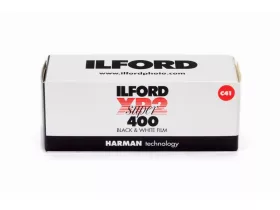 Ilford XP2 Super 400 120 fekete-fehér negatív film