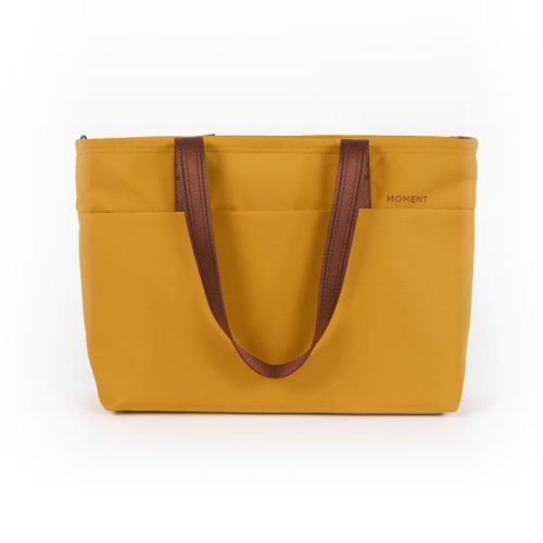 Moment Everything Tech Tote 19L - Workwear