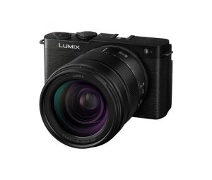   Panasonic Lumix S9 + S 28–200 mm F4.5–7.1 Macro Kit, jet black, 5 év garanciával