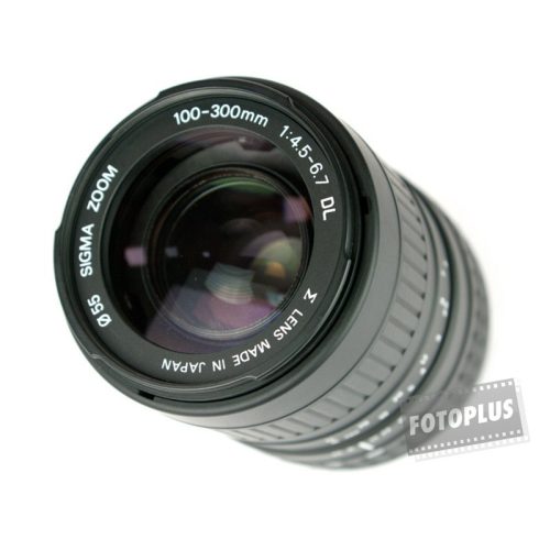 Sigma 100-300mm f/4.5-6.7 DL objektív Sigmához