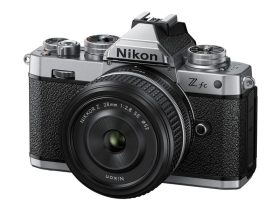 Nikon Z fc váz + Nikkor Z DX 28mm f/2.8 SE objektív kit