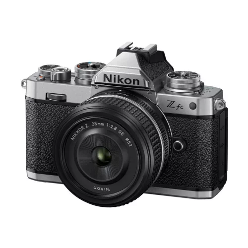 Z fc + NIKKOR Z 28MM F2.8 SE kit
