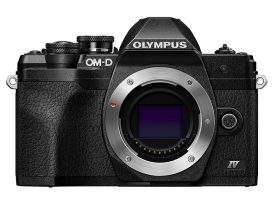 Olympus OM-D E-M10IV fekete váz