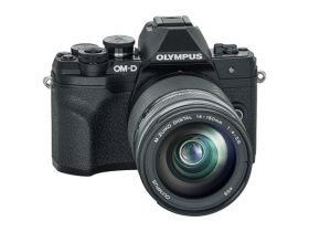 Olympus E-M10IV 1415 kit fekete/fekete