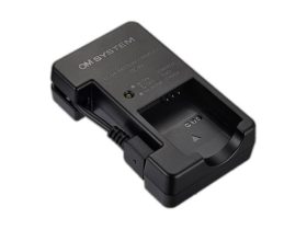 OM System UC-92 akkutöltő LI-90B/LI-92B