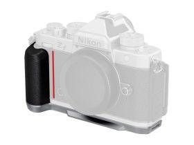   Smallrig 5706 L-Shaped Mount Plate with Silicone Handle for Nikon Z f Silver