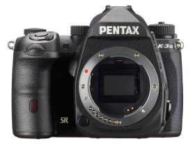   Pentax K-3 Mark III Fekete digitális tükörreflexes fényképezőgép váz + AC adapter