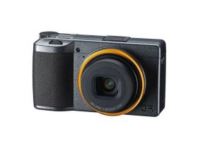   Ricoh GR III Street Edition (DB-110 akkumulátor + GC-9 tok) + AC Adapter