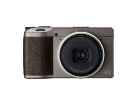 Ricoh GR III kompakt fényképezőgép Diary Edition