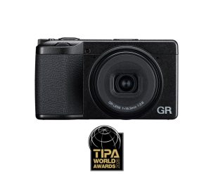 Ricoh GR IV kompakt fényképezőgép