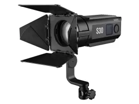Godox S30 Fókuszálható led lámpa