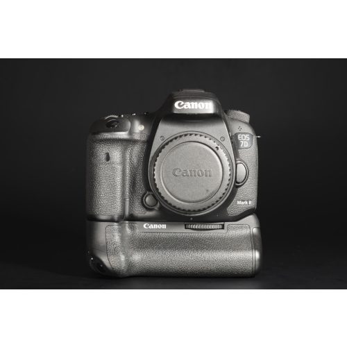 Canon EOS 7D Mark II + BG-E16 (Használt termék)