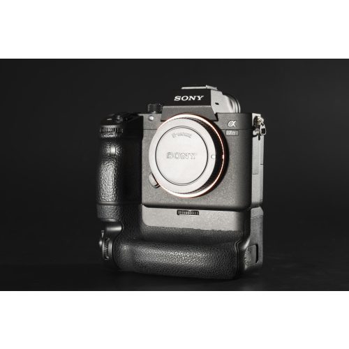 Sony Alpha 7III + Meike Markolat (Használt Termék)