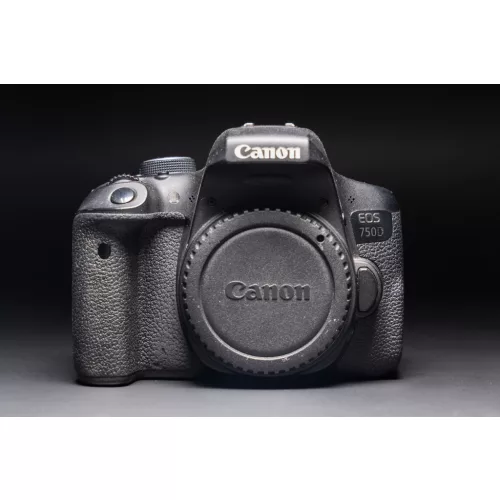 Canon EOS 750D Kit EF-S 18-55mm 3.5-5.6 IS STM (Használt termék)