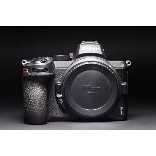 Nikon Z5 Váz (Használt termék)