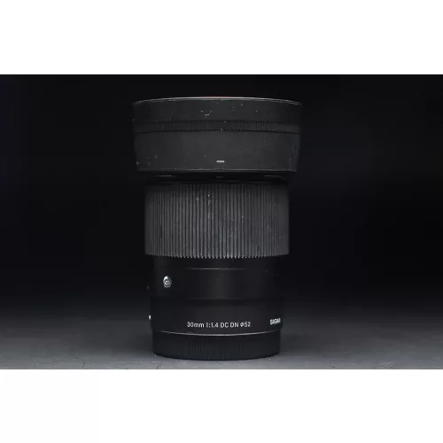 Sigma 30mm F1.4 DC DN (E) (Használt Termék)