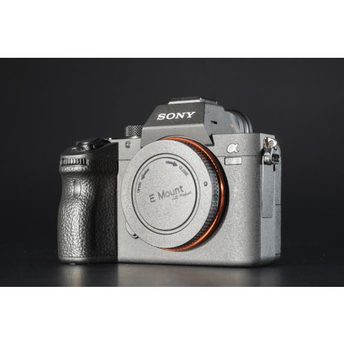 SONY ALPHA 7III + CAGE (Használt Termék)