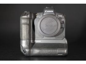 CANON EOS R VÁZ+ BG-E22 MARKOLAT (Használt Termék)