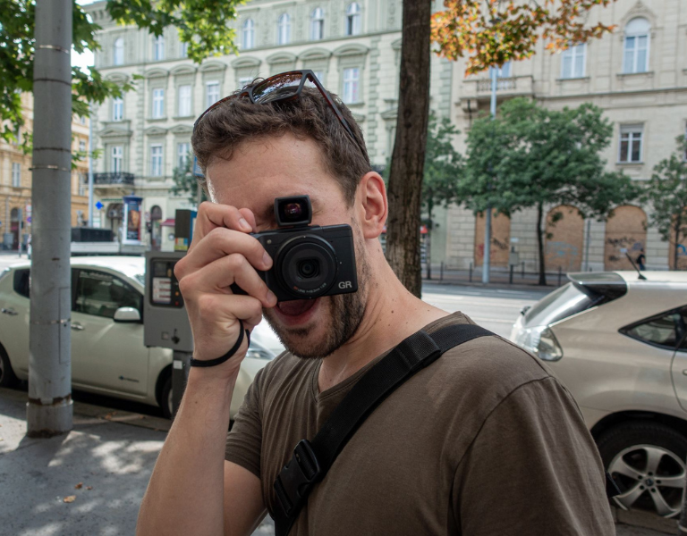 Ricoh - Közös streetfotózás Erdős Dénes és Farkas Norbert fotóriporterekkel - Fotoplus rendezvény